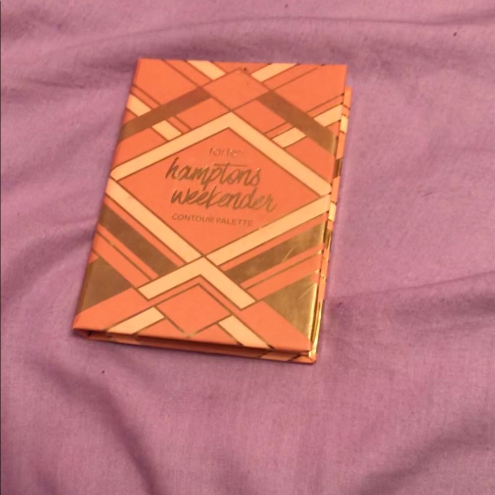Tarte's "Hamptons Weekend" mini contour palette